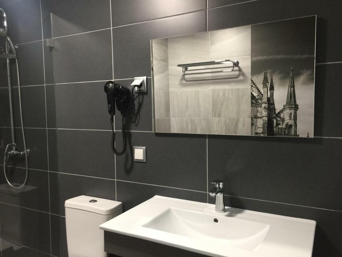 Hotel Pinoyhouse Fátima Zewnętrze zdjęcie